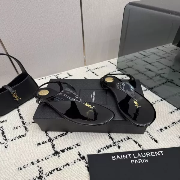 입생로랑 YSL 버클 양가죽 플랫 쪼리 슬리퍼
