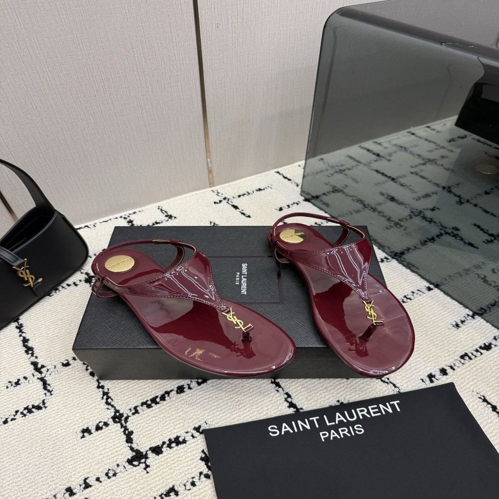 입생로랑 YSL 버클 양가죽 플랫 쪼리 슬리퍼