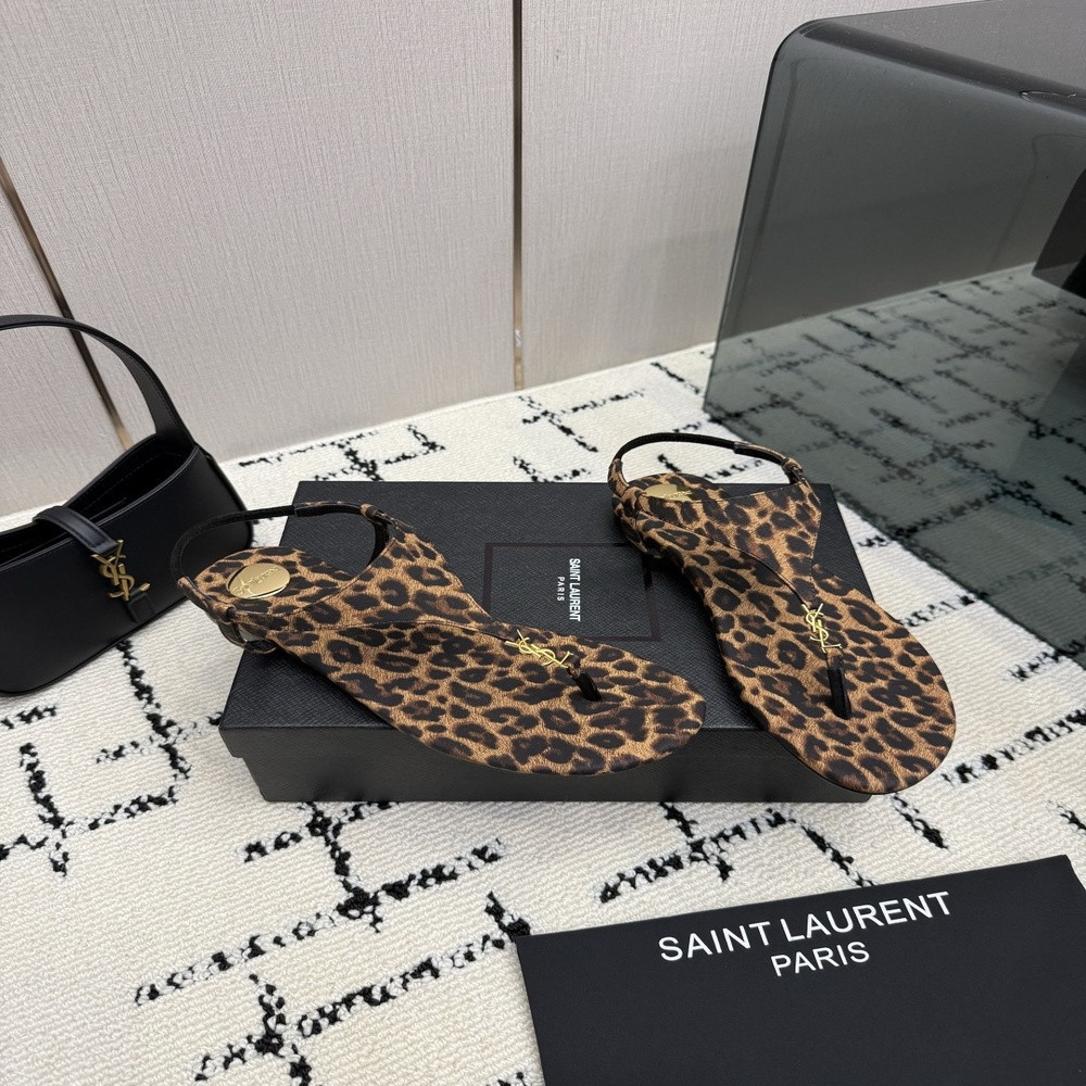 입생로랑 레오파드 양가죽 YSL 버클 플립플랍 슬리퍼