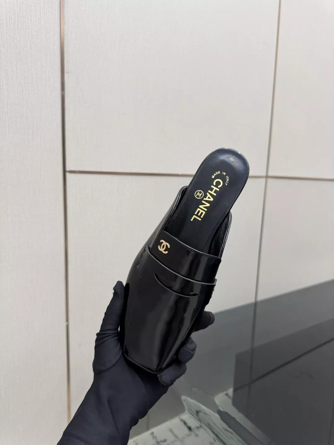 샤넬 더블 C 스퀘어토 에나멜 로퍼 뮬 상세 이미지 8