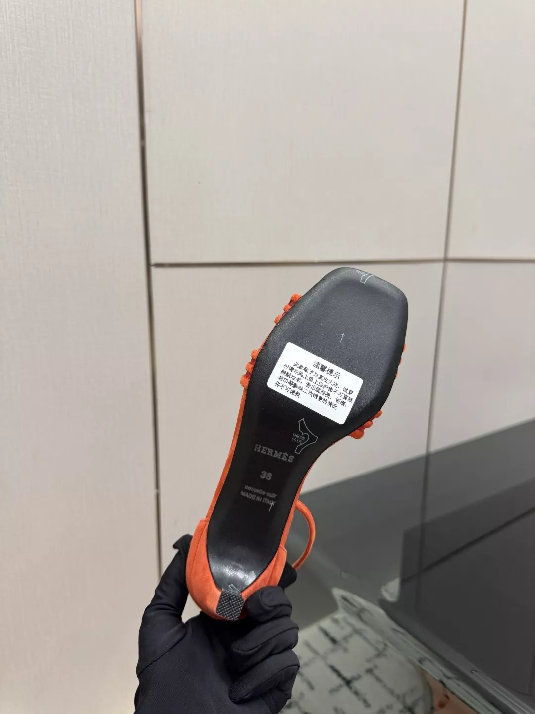 에르메스 로고 버클 토오픈 앵클스트랩 힐 샌들 상세 이미지 9