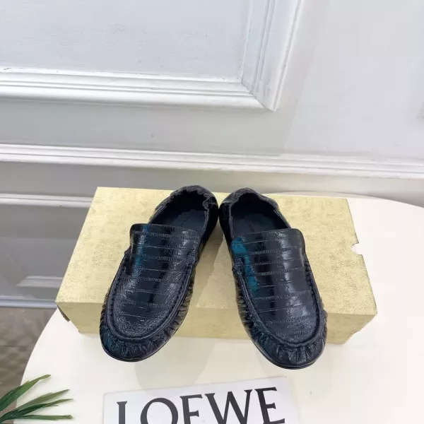 더로우 빈티지 주름 디테일 미들힐 슬립온 로퍼