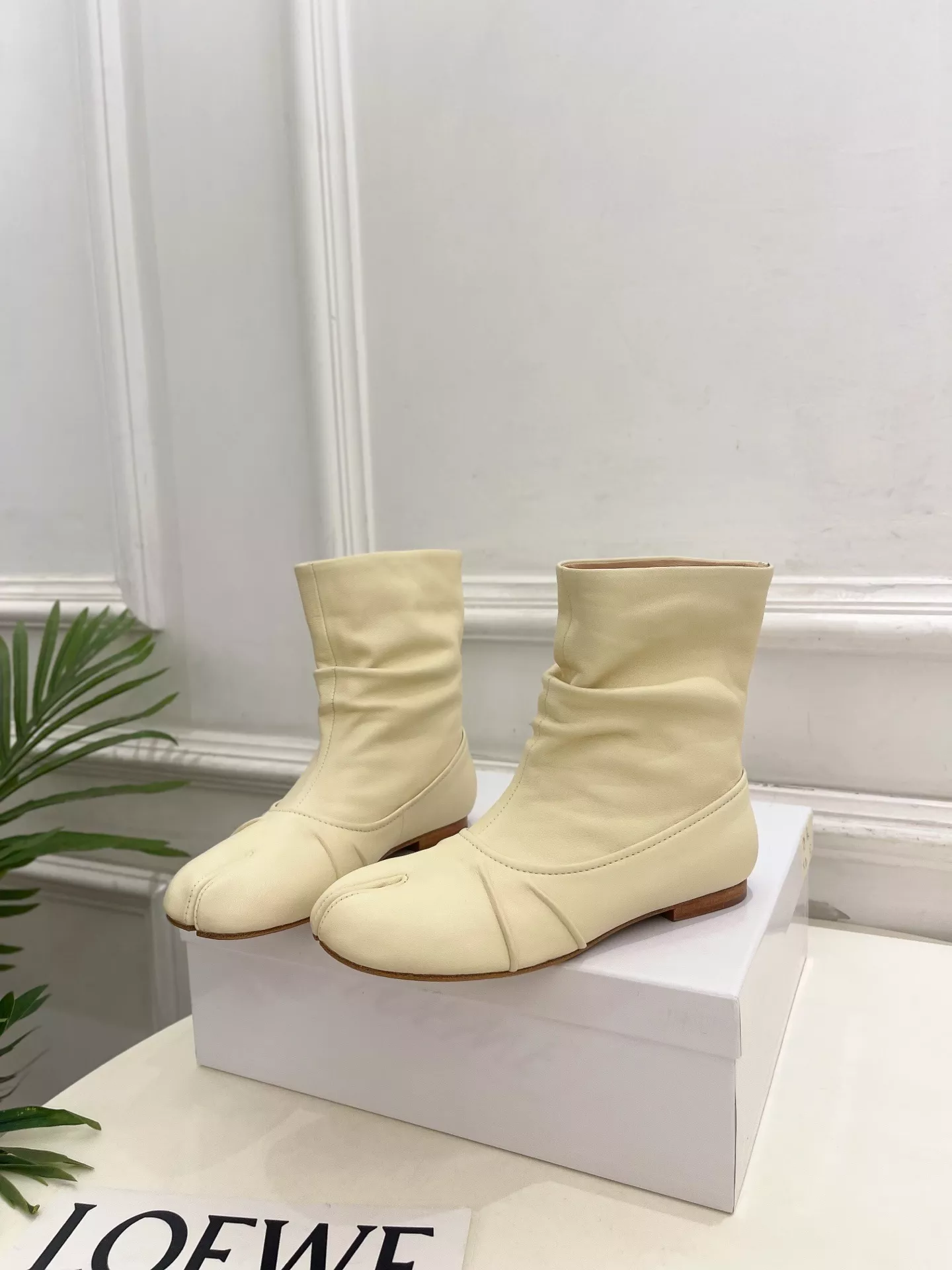메종마르지엘라 MM6 빈티지 셔링 타비 플랫 앵클 부츠 상세 이미지 5