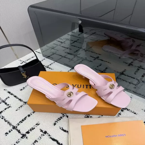 루이비통 모노그램 카프스킨 페이턴트 미드힐 토오픈 뮬