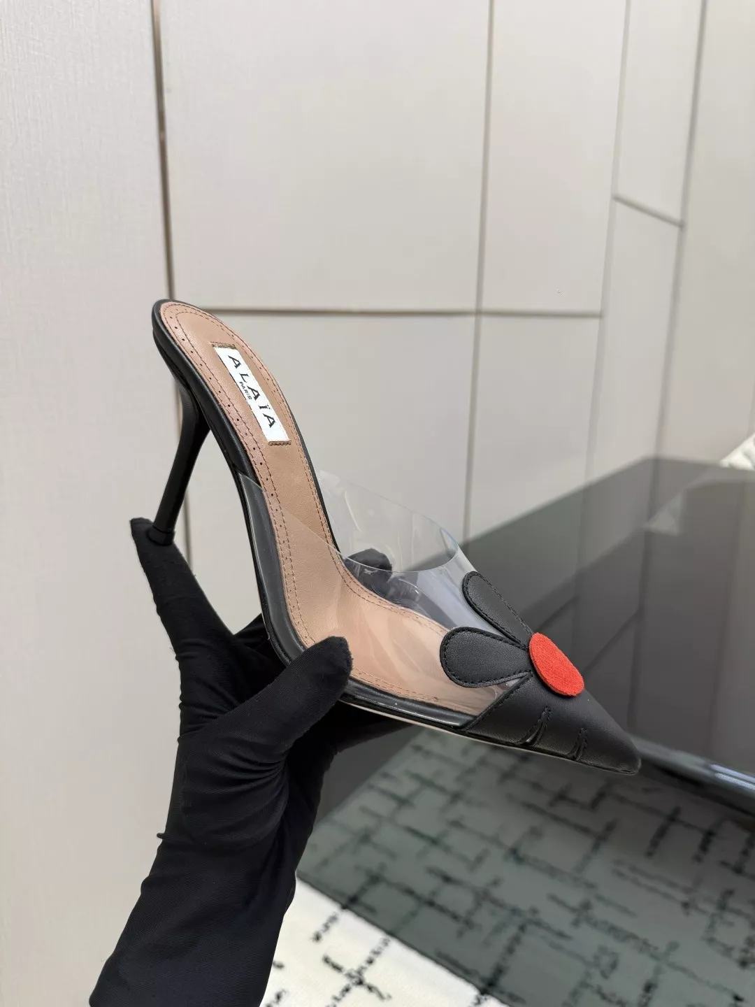 알라이아 하트 장식 PVC 키튼힐 펌프스 뮬 상세 이미지 7