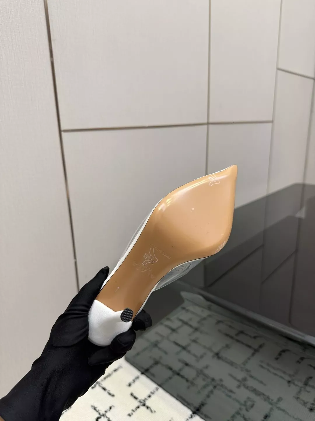알라이아 하이 러브 하트 장식 PVC 펌프스 뮬 상세 이미지 9