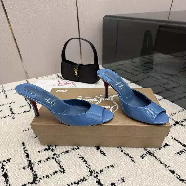 크리스찬루부탱 페이턴트 가죽 레드솔 큐빅 토오픈 뮬