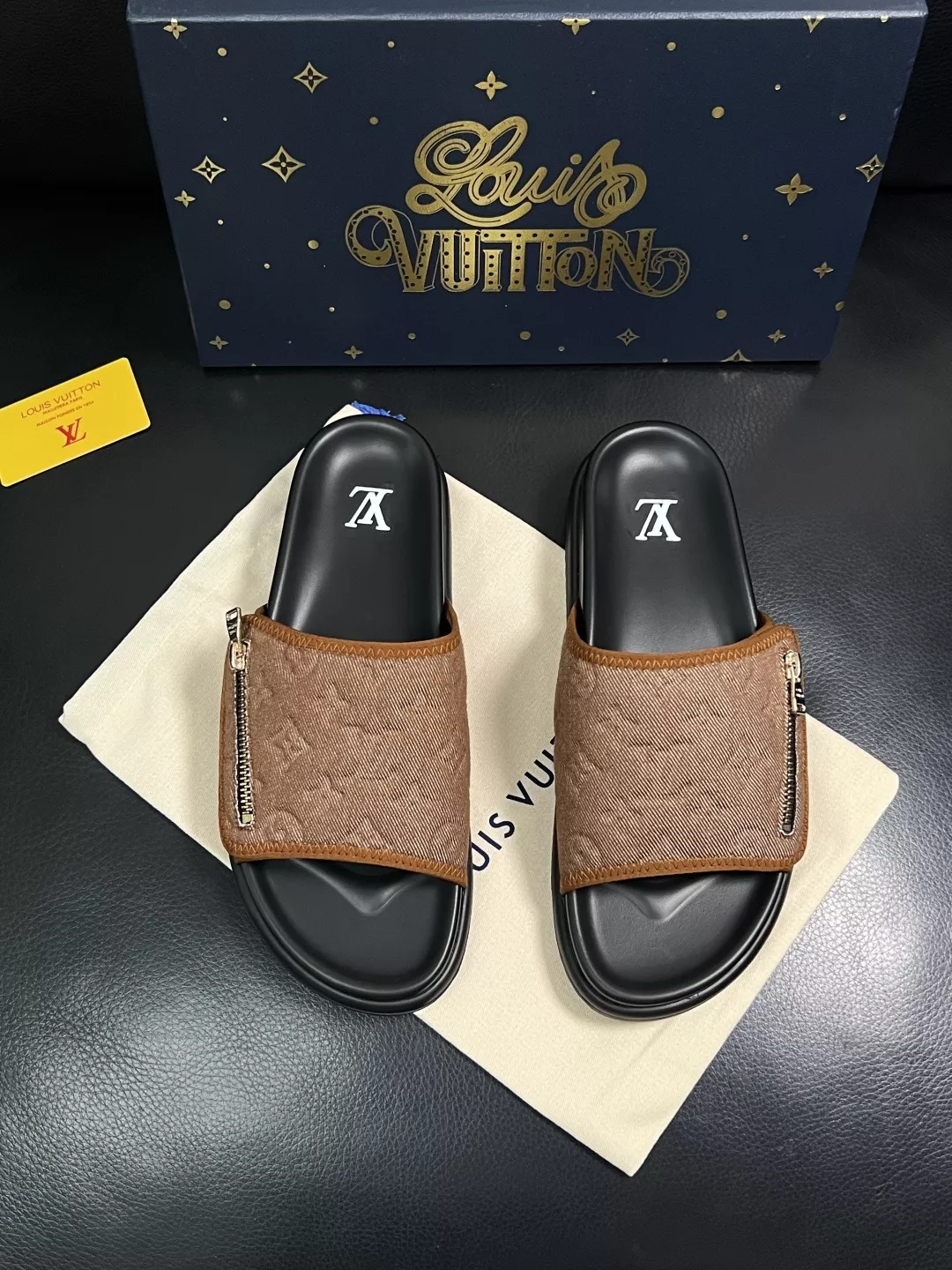 루이비통 모노그램 패치워크 카우레더 슬리퍼 상세 이미지 3