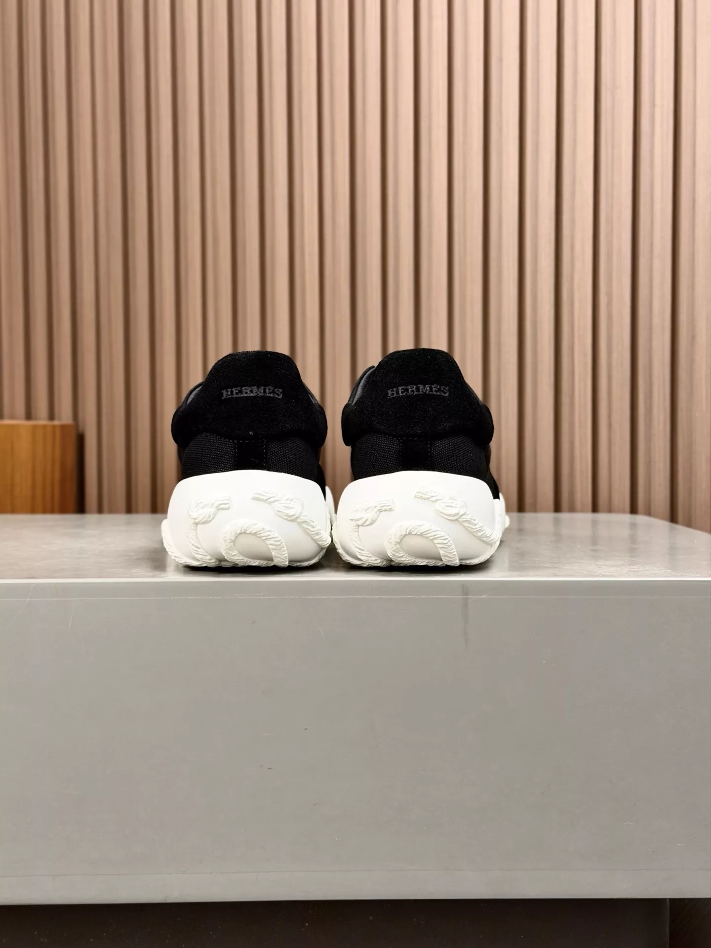 에르메스 캔버스 반무광 송아지가죽 로우탑 스니커즈 상세 이미지 7