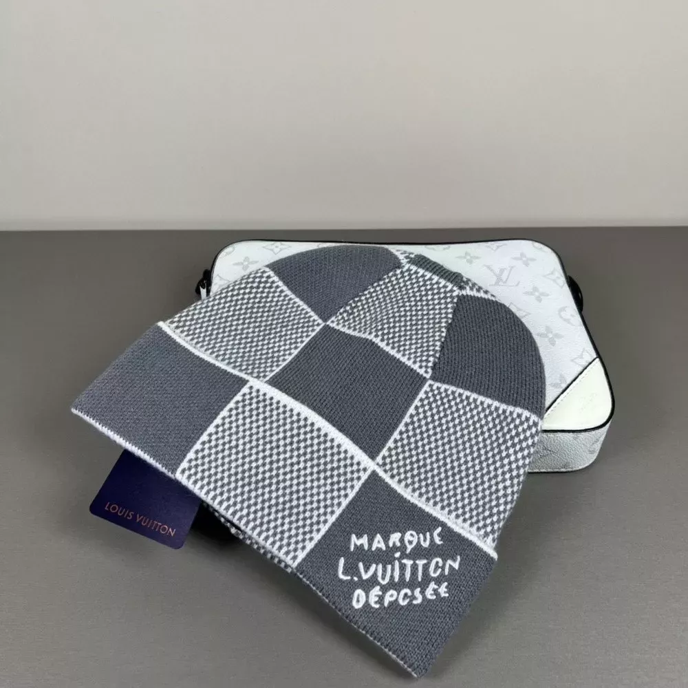 루이비통 울 니트 로고 비니
