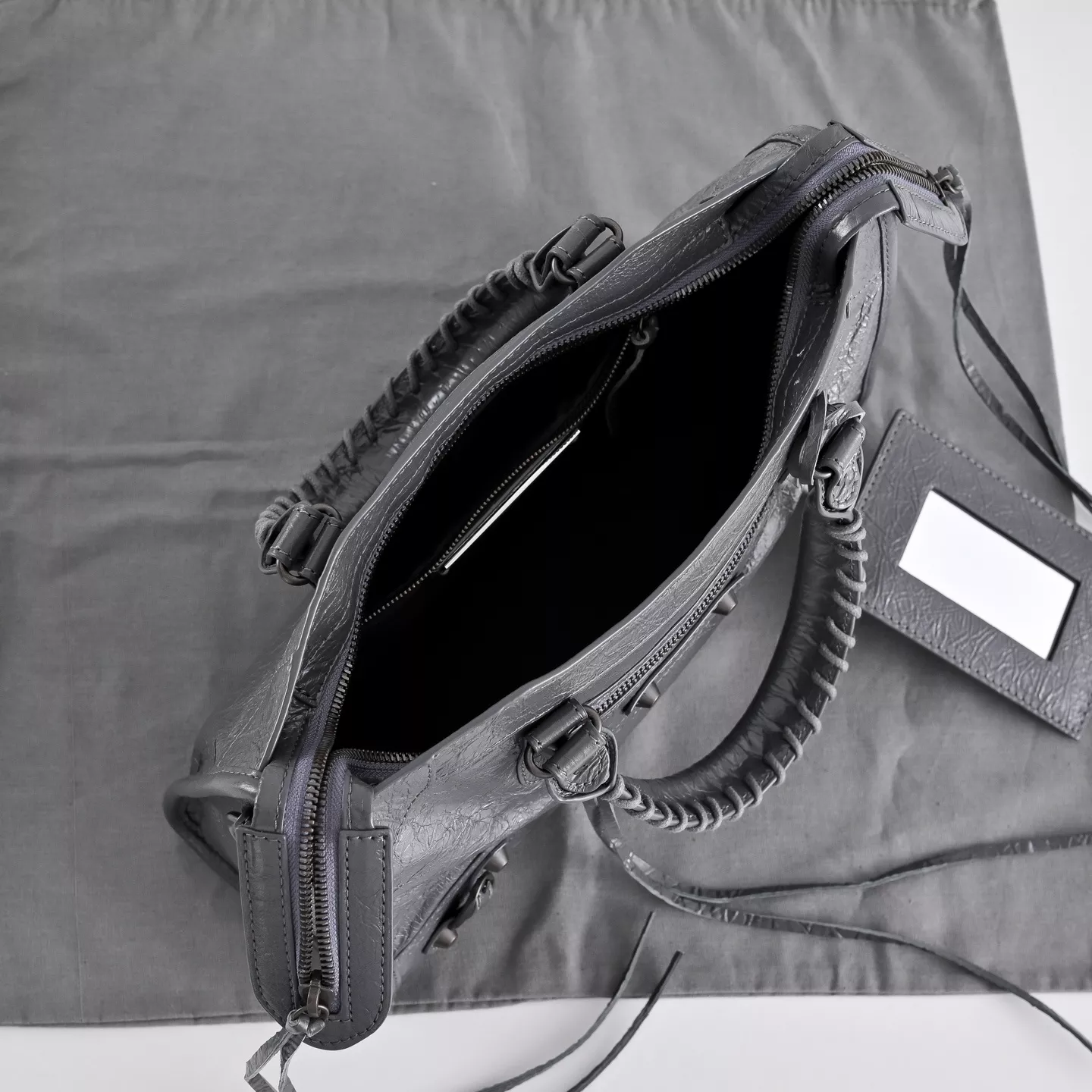 발렌시아가 르시티 폭렬문 양가죽 30cm 토트백 상세 이미지 9
