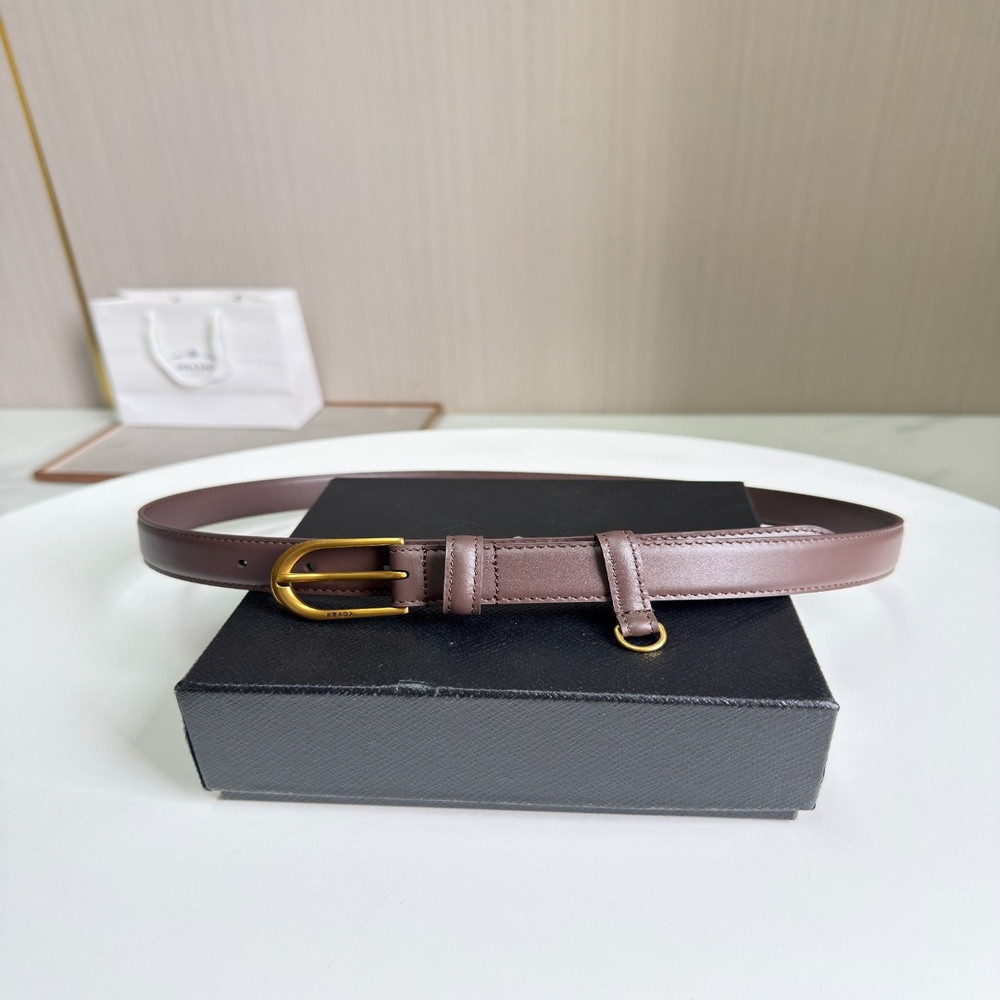 프라다 수공 디테일 골드 톤 버클 2.5cm 가죽 벨트