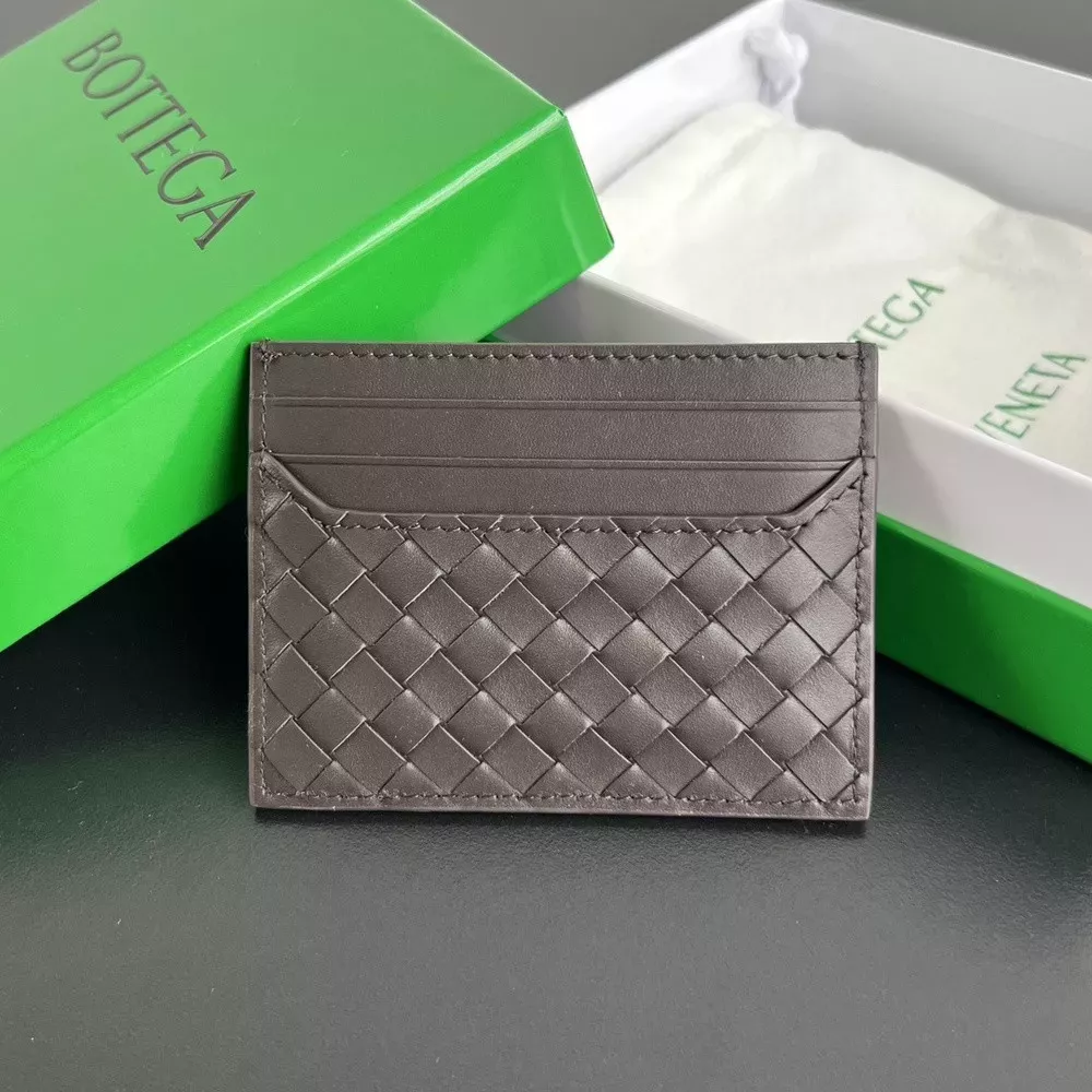 보테가베네타 인트레치아토 송아지 가죽 슬림 카드지갑
