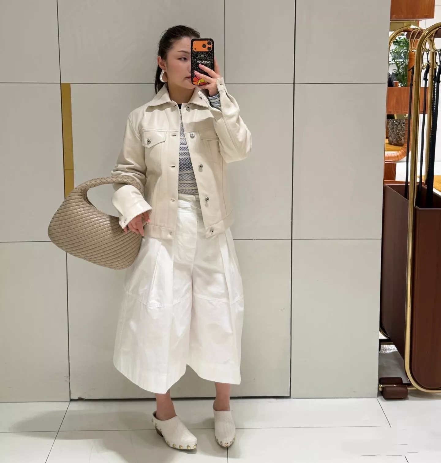 보테가베네타 인트레치아토 나파 램스킨 패디드 호보백 상세 이미지 11