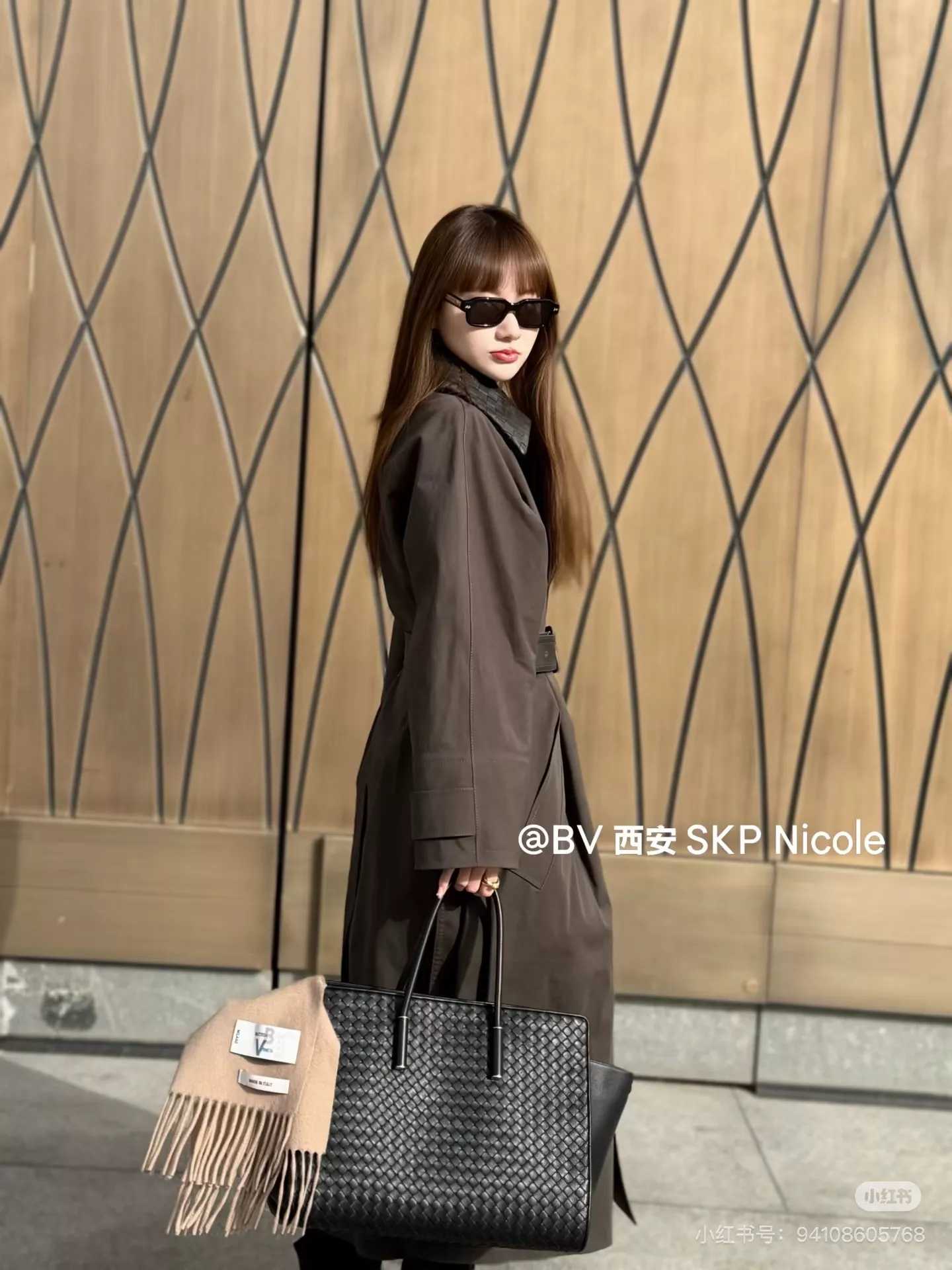 보테가베네타 바르바레 인트레치아토 양가죽 토트백 상세 이미지 12