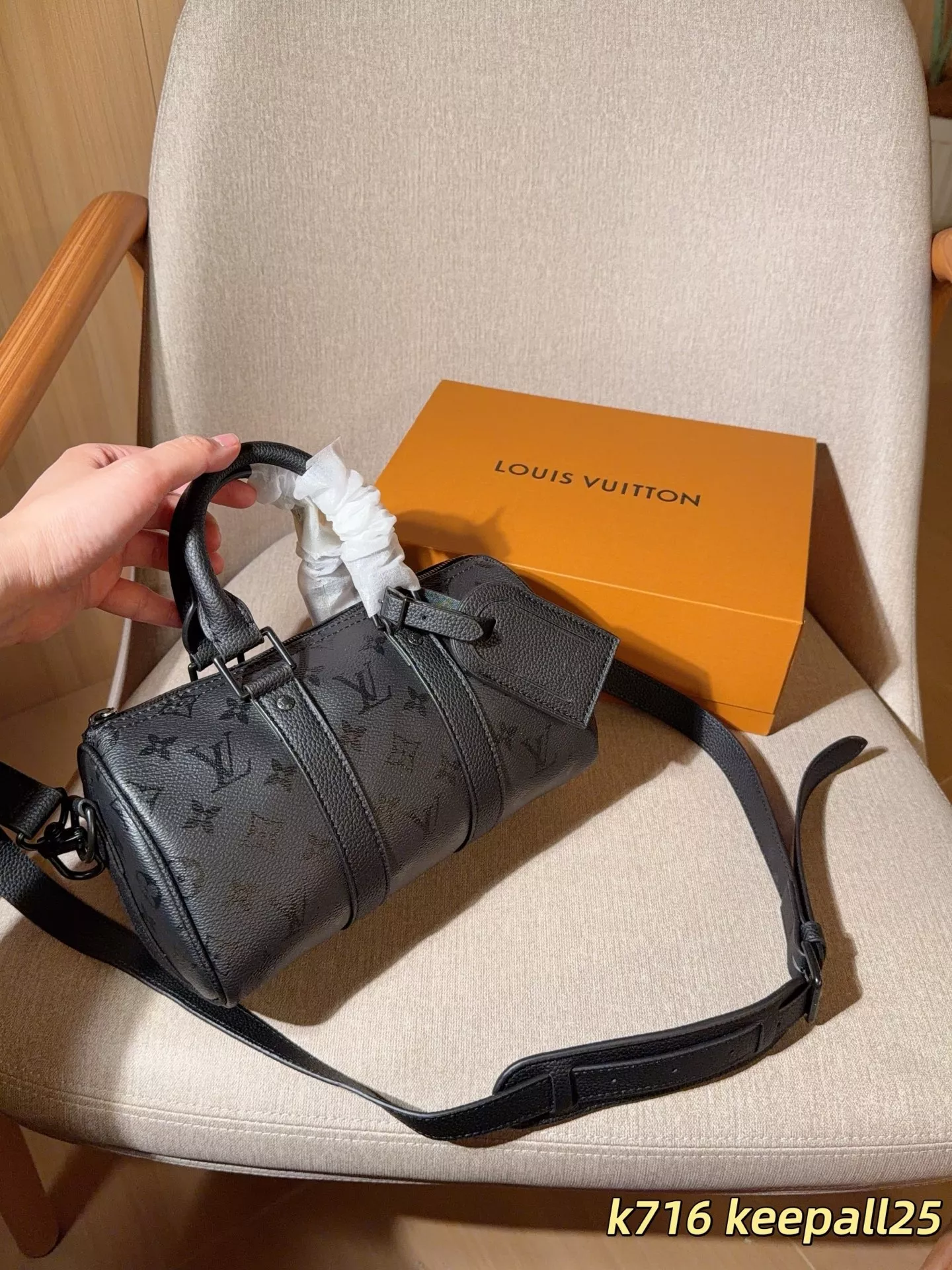 루이비통 모노그램 블랙 키폴 25 보스턴백 상세 이미지 2