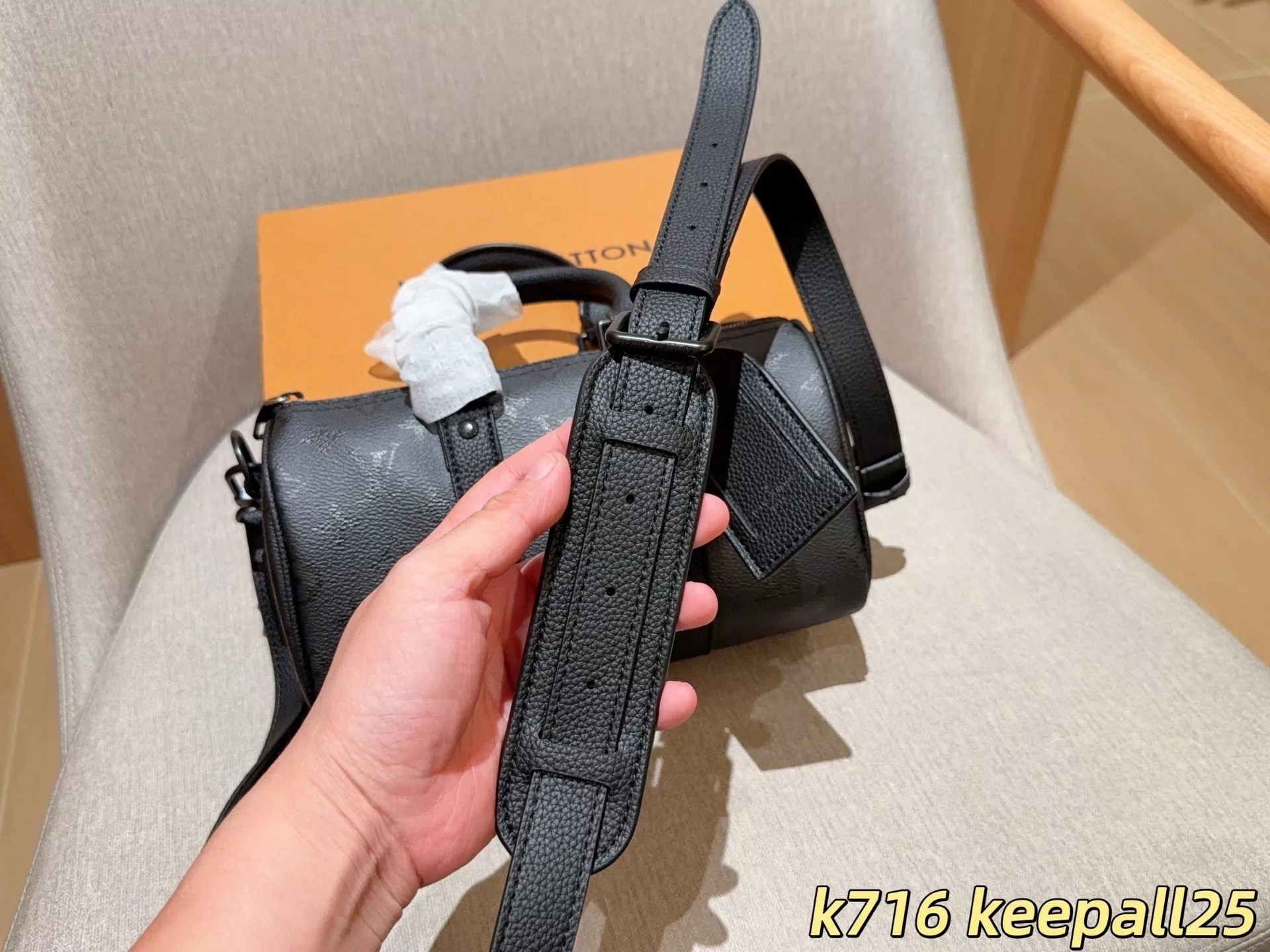 루이비통 모노그램 블랙 키폴 25 보스턴백 상세 이미지 8