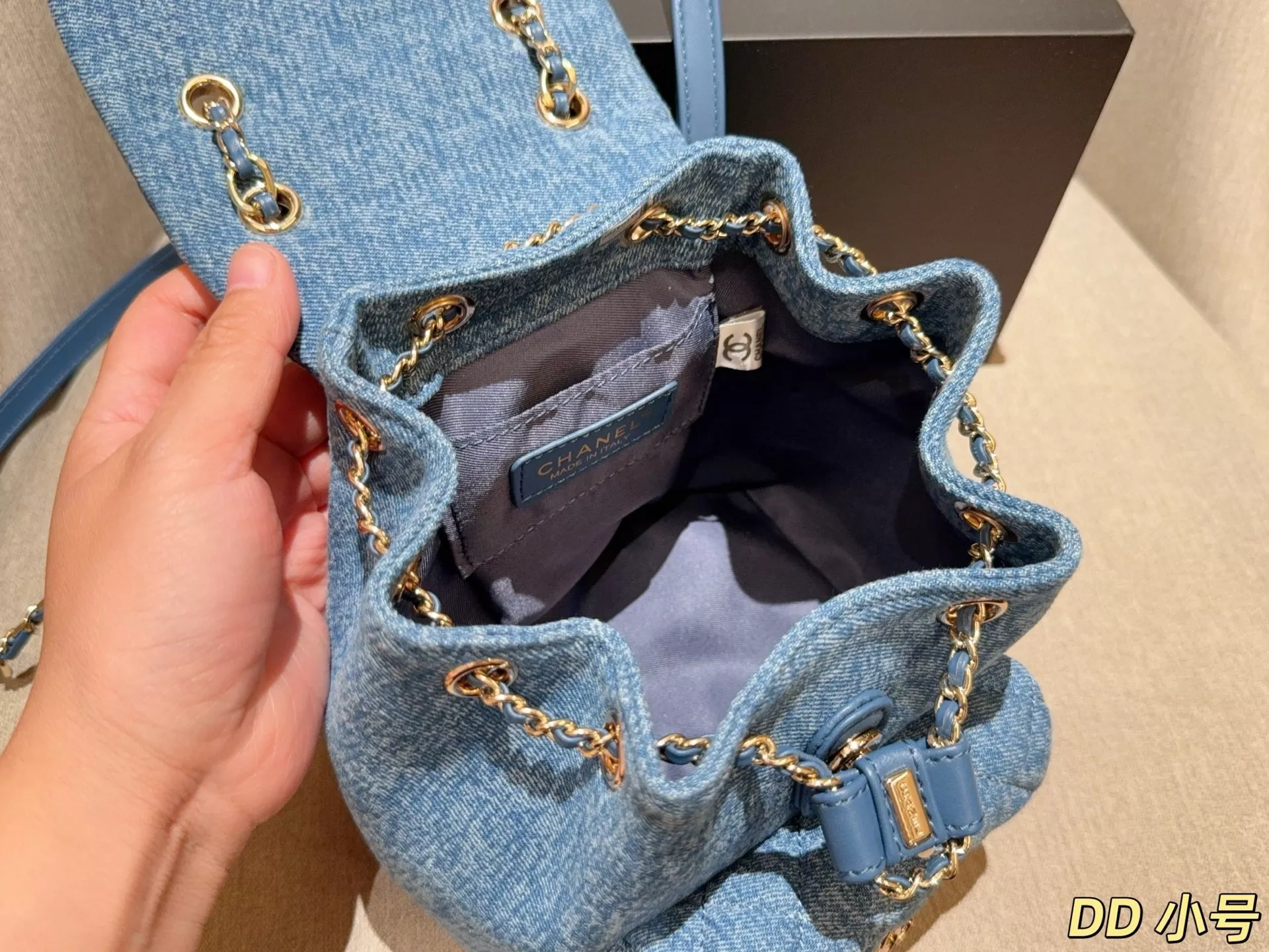 샤넬 빈티지 데님 퀼팅 두마 백팩 상세 이미지 9