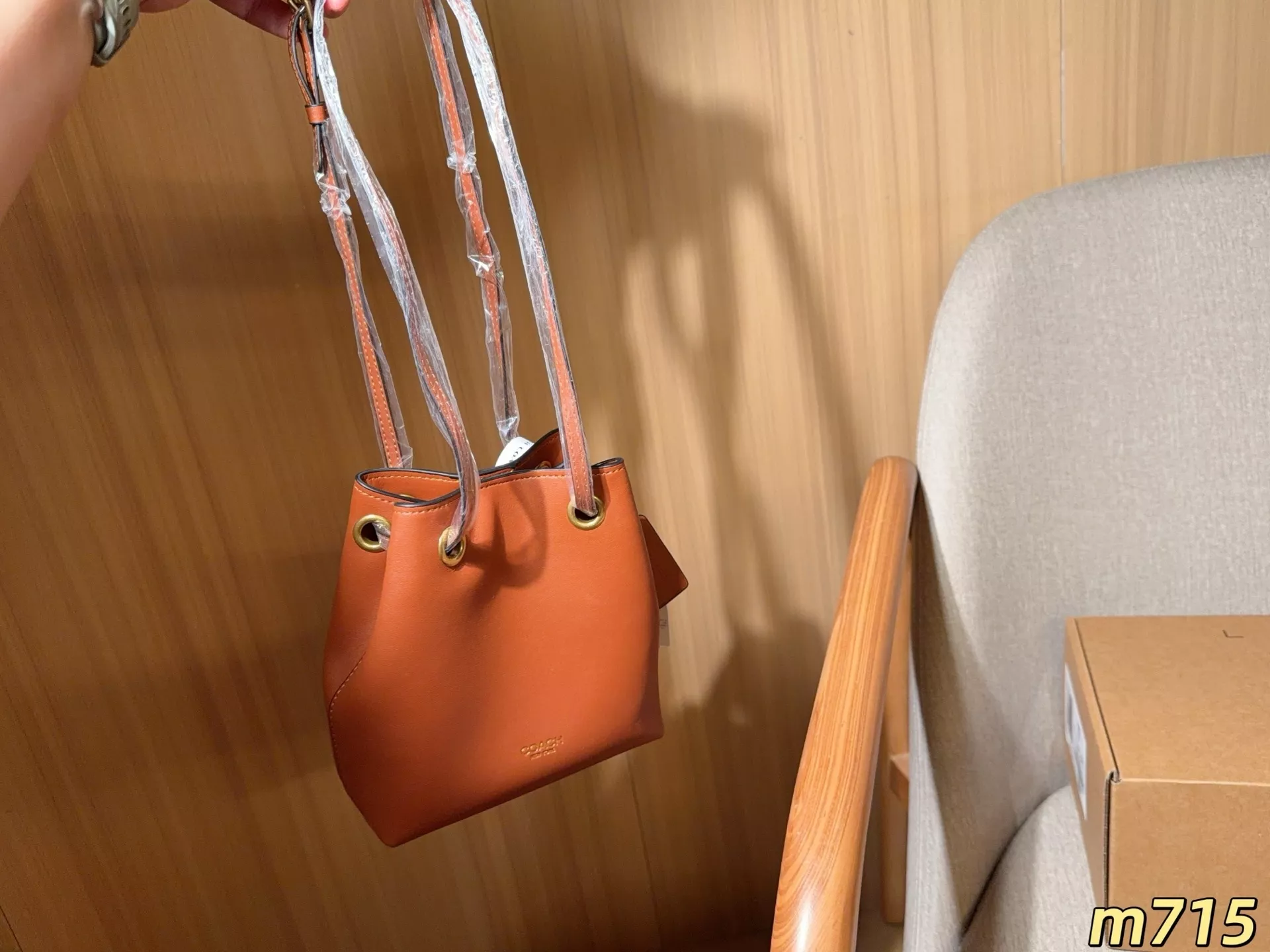 코치 제이드 미니 복주머니 버킷백 상세 이미지 12
