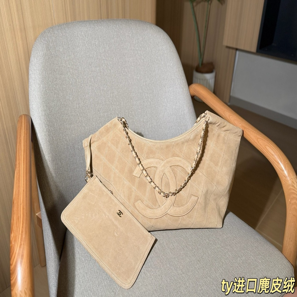 샤넬 스웨이드 쇼퍼 스타일 호보 쇼퍼백