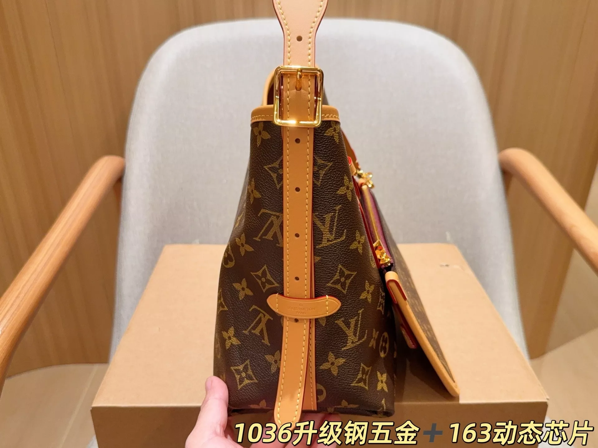 루이비통 모노그램 캐리올 서브백 숄더백 상세 이미지 5