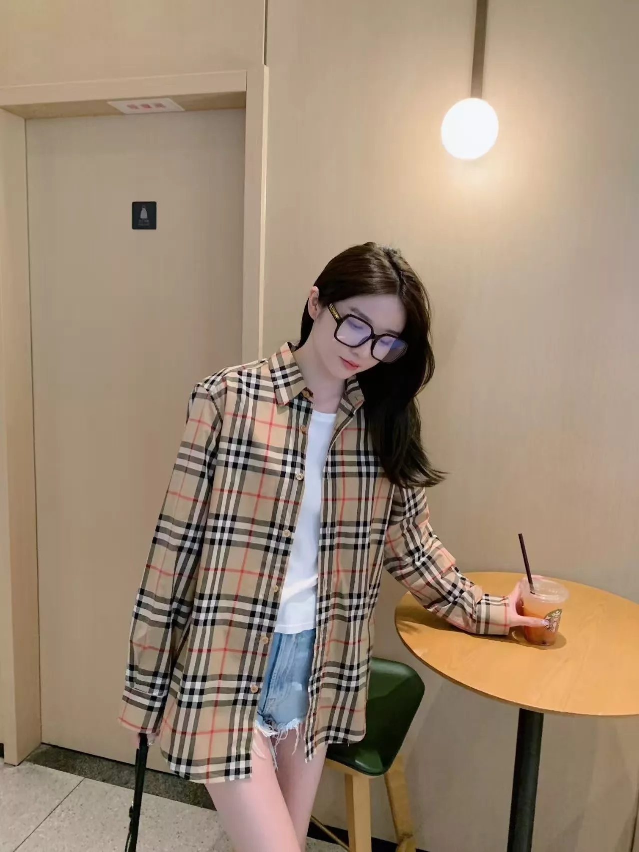 버버리 대형 체크 코튼 트윌 긴소매 셔츠 상세 이미지 17