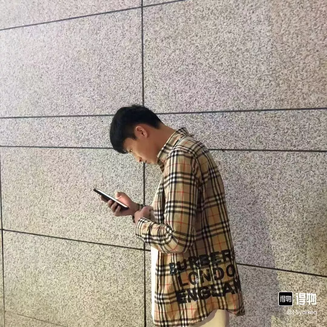 버버리 체크 패턴 밑단 레터링 코튼 긴소매 셔츠 상세 이미지 15