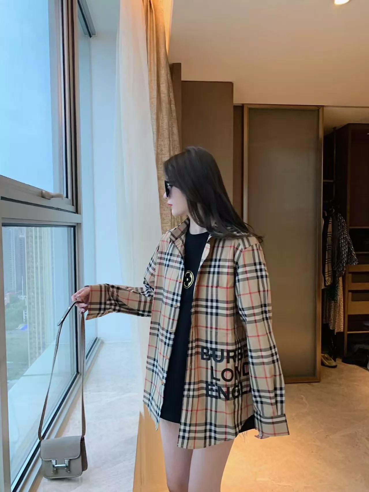 버버리 체크 패턴 밑단 레터링 코튼 긴소매 셔츠 상세 이미지 20