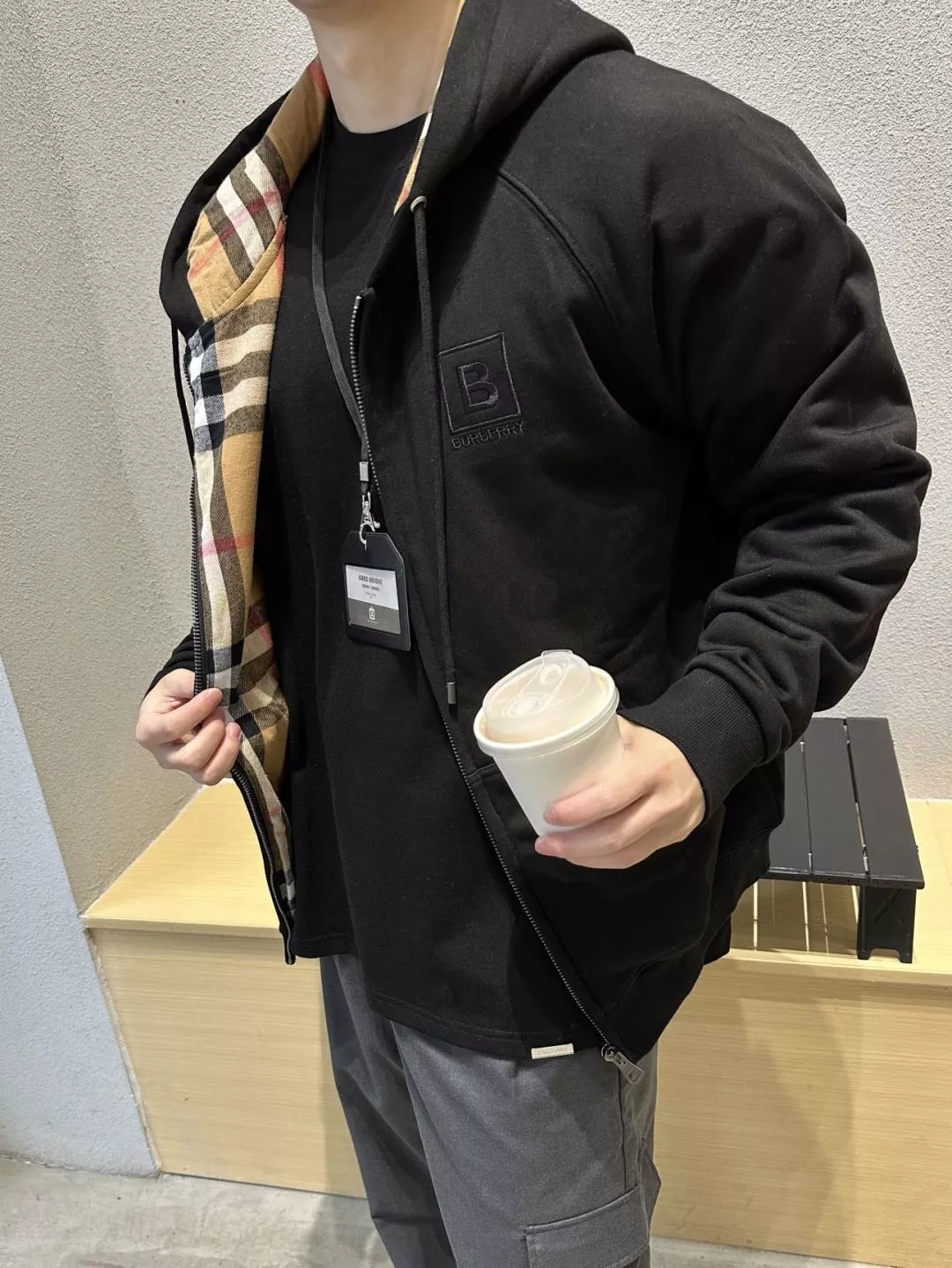 버버리 체크 후드 자수 디테일 지퍼 후드 재킷 상세 이미지 15