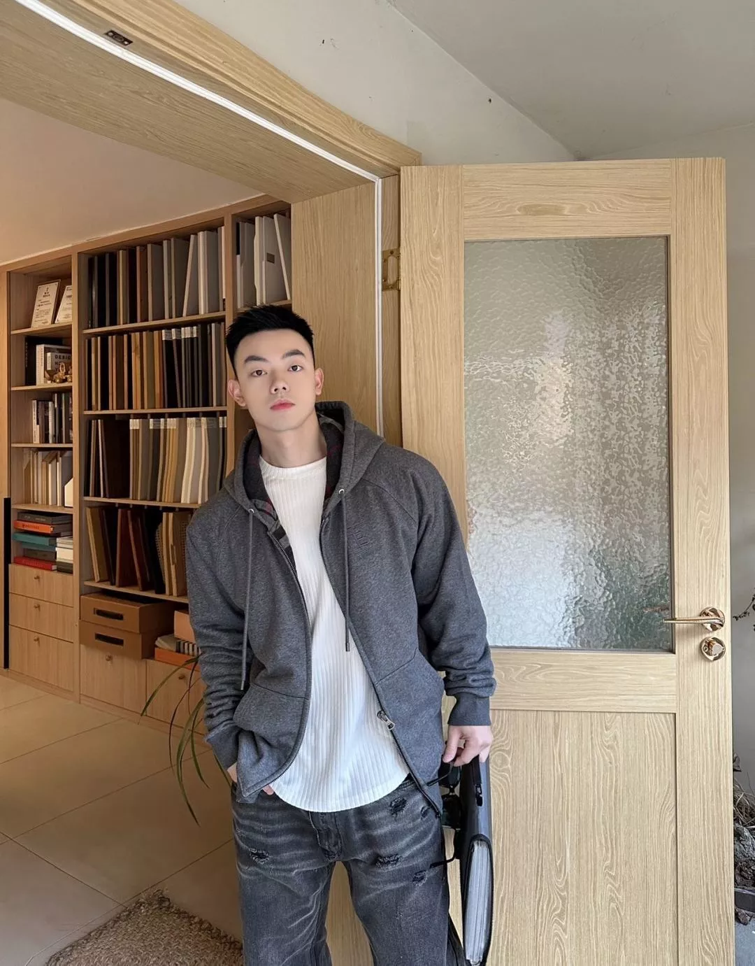 버버리 체크 후드 자수 지퍼 후드 재킷 상세 이미지 18