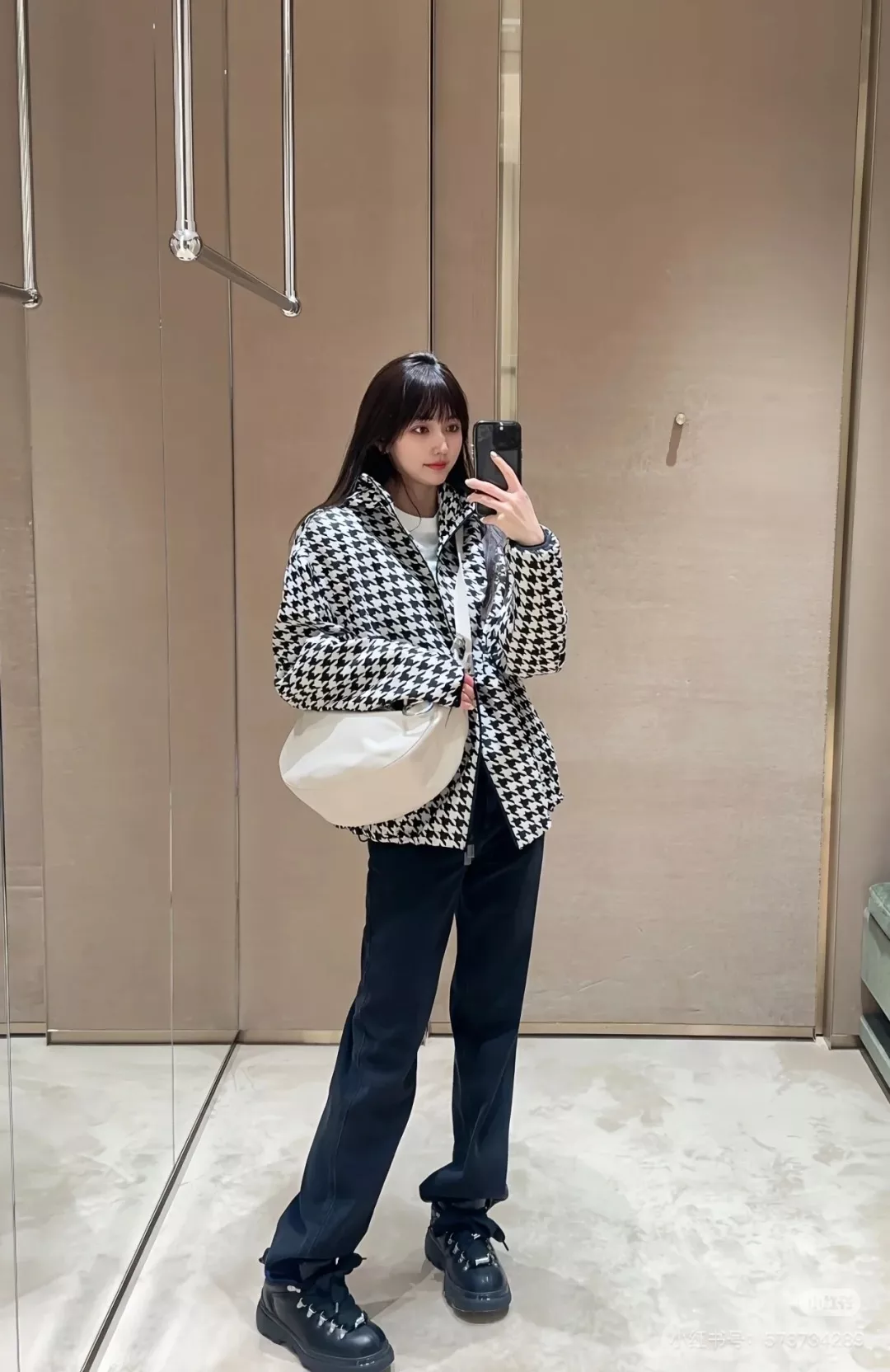버버리 하운드투스 체크 드로스트링 후드 재킷 상세 이미지 28