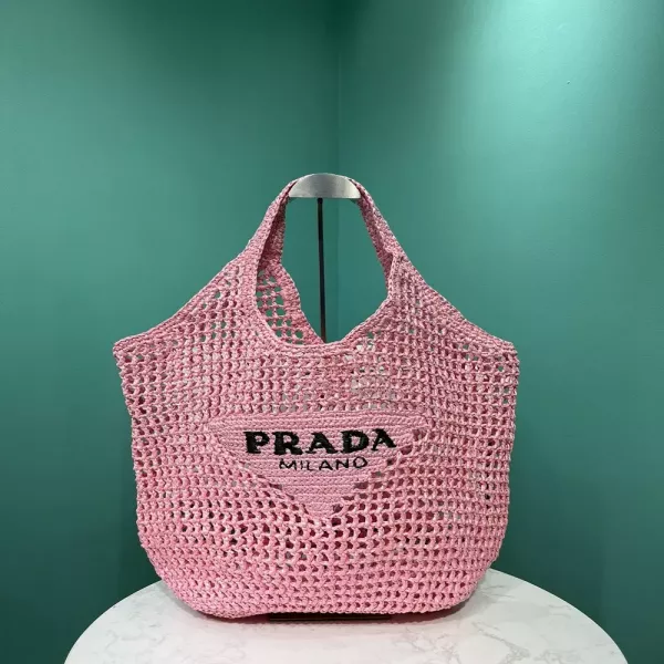 프라다 라피아 자수 로고 디컨스트럭티드 토트백
