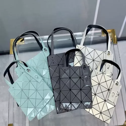 이세이미야케 캐럿 다이아몬드 패턴 PVC 토트백