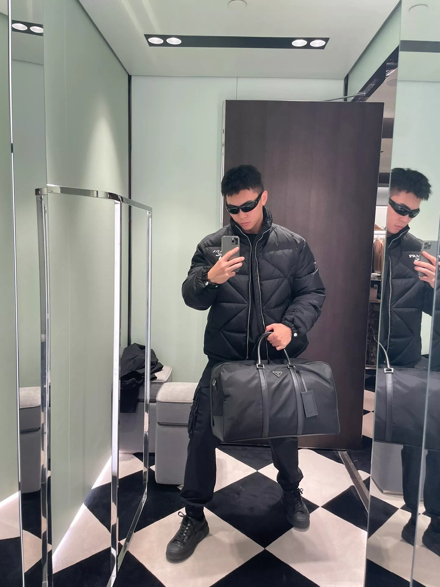 프라다 나일론 사피아노 가죽 트래블 보스턴백 상세 이미지 53