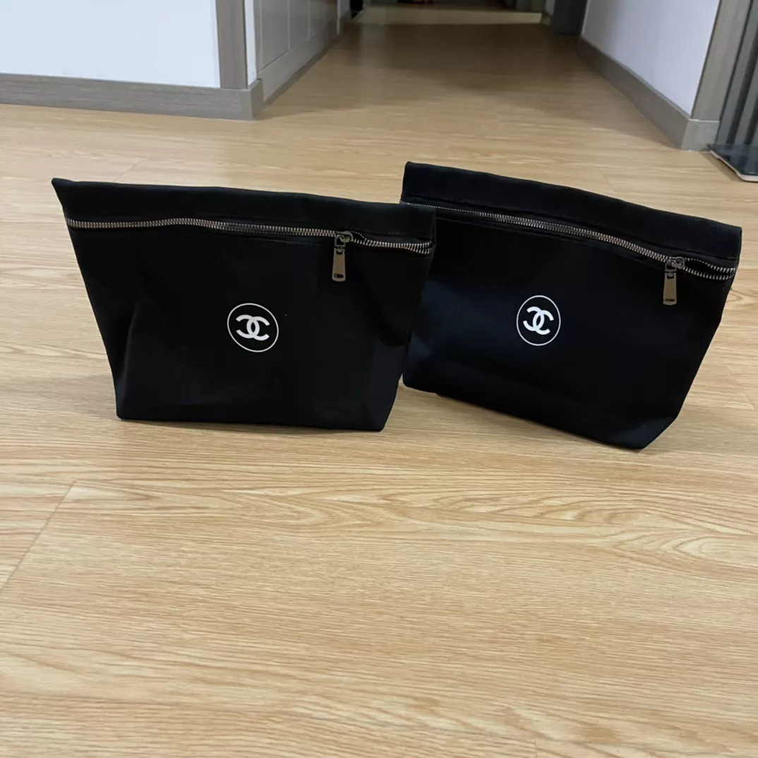 샤넬 캔버스 로고 지퍼 수납 파우치 상세 이미지 4