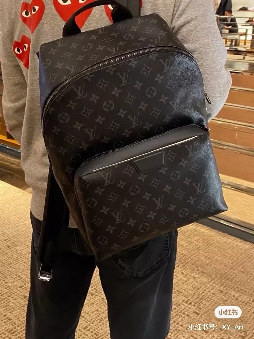 루이비통 디스커버리 모노그램 블랙 백팩 상세 이미지 10