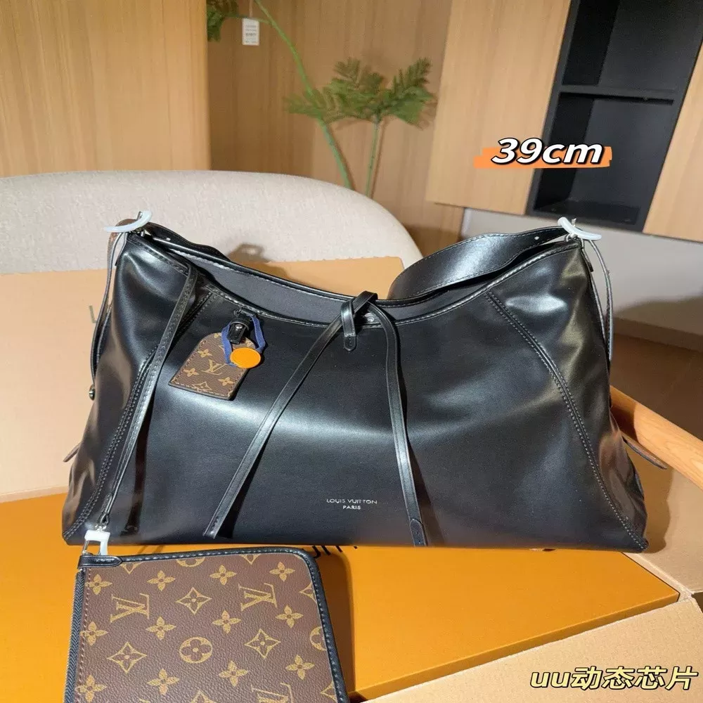 루이비통 블랙 레더 캐리올 숄더백