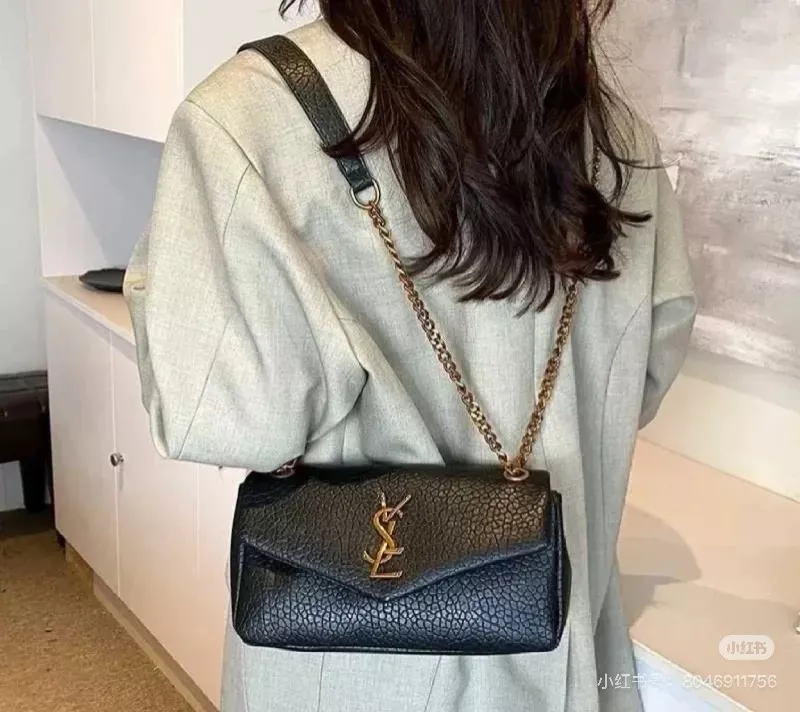 입생로랑 칼립소 엘리펀트 패턴 체인 숄더백 상세 이미지 25