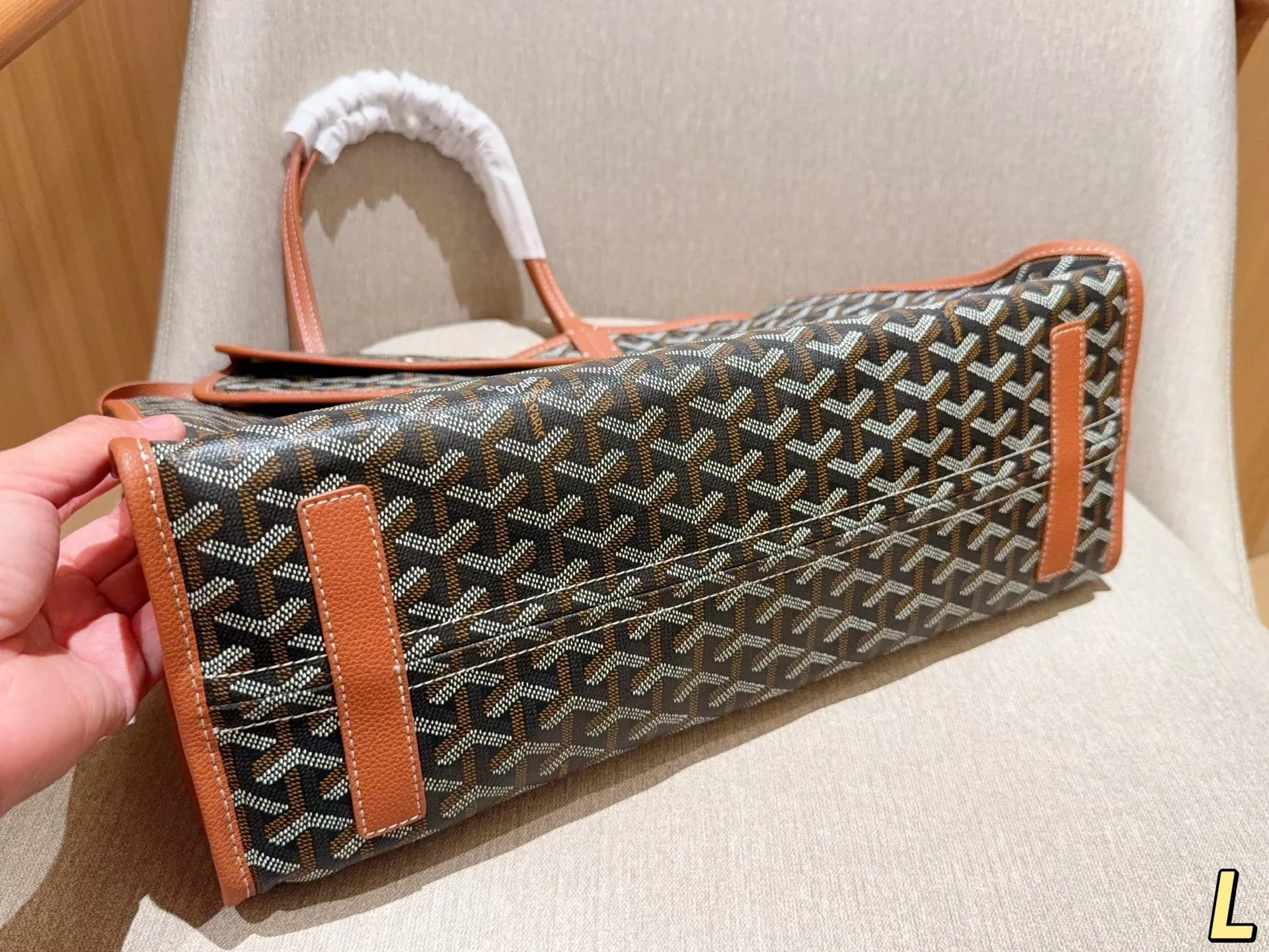고야드 하디 패턴 통근용 노트북 토트백 상세 이미지 6