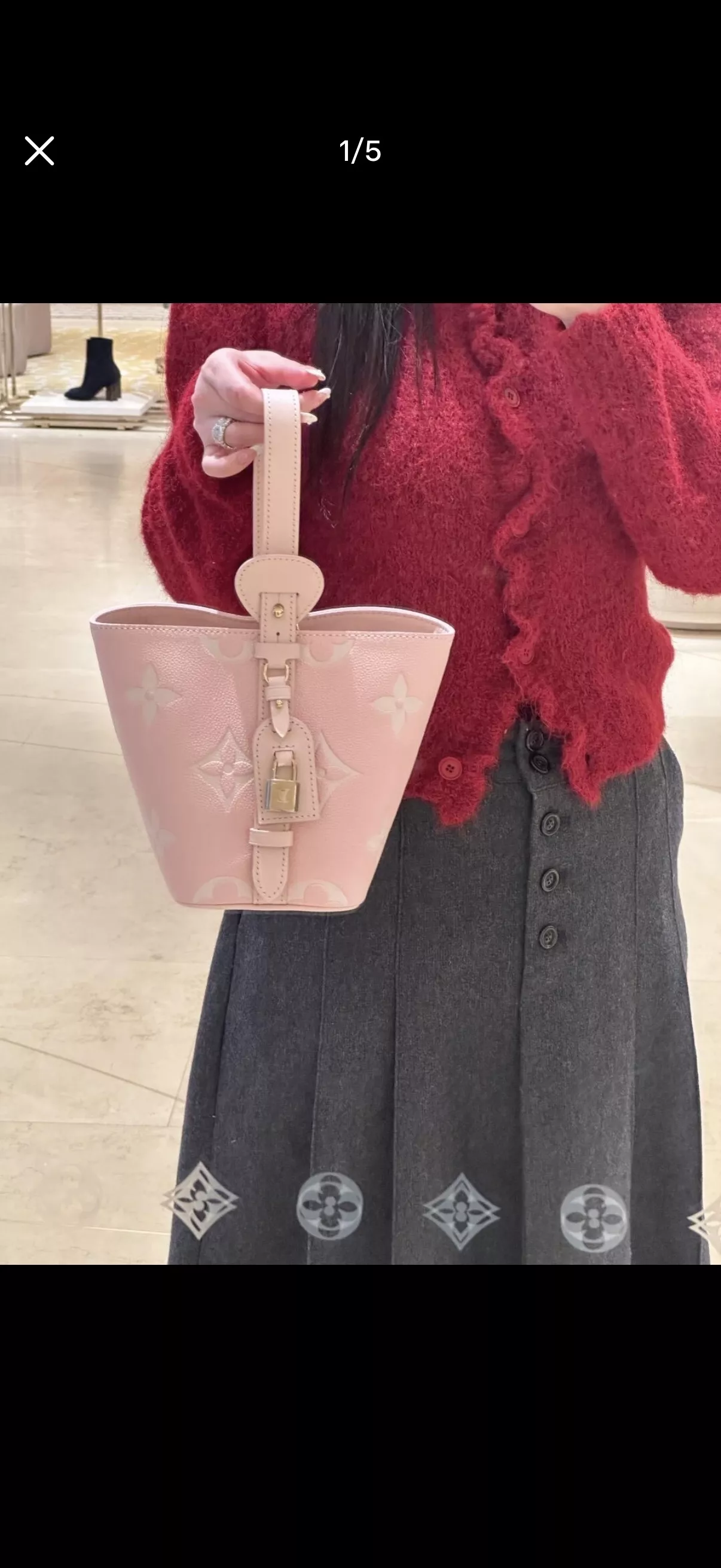 루이비통 올 인 BB 엠보싱 모노그램 버킷백 상세 이미지 20