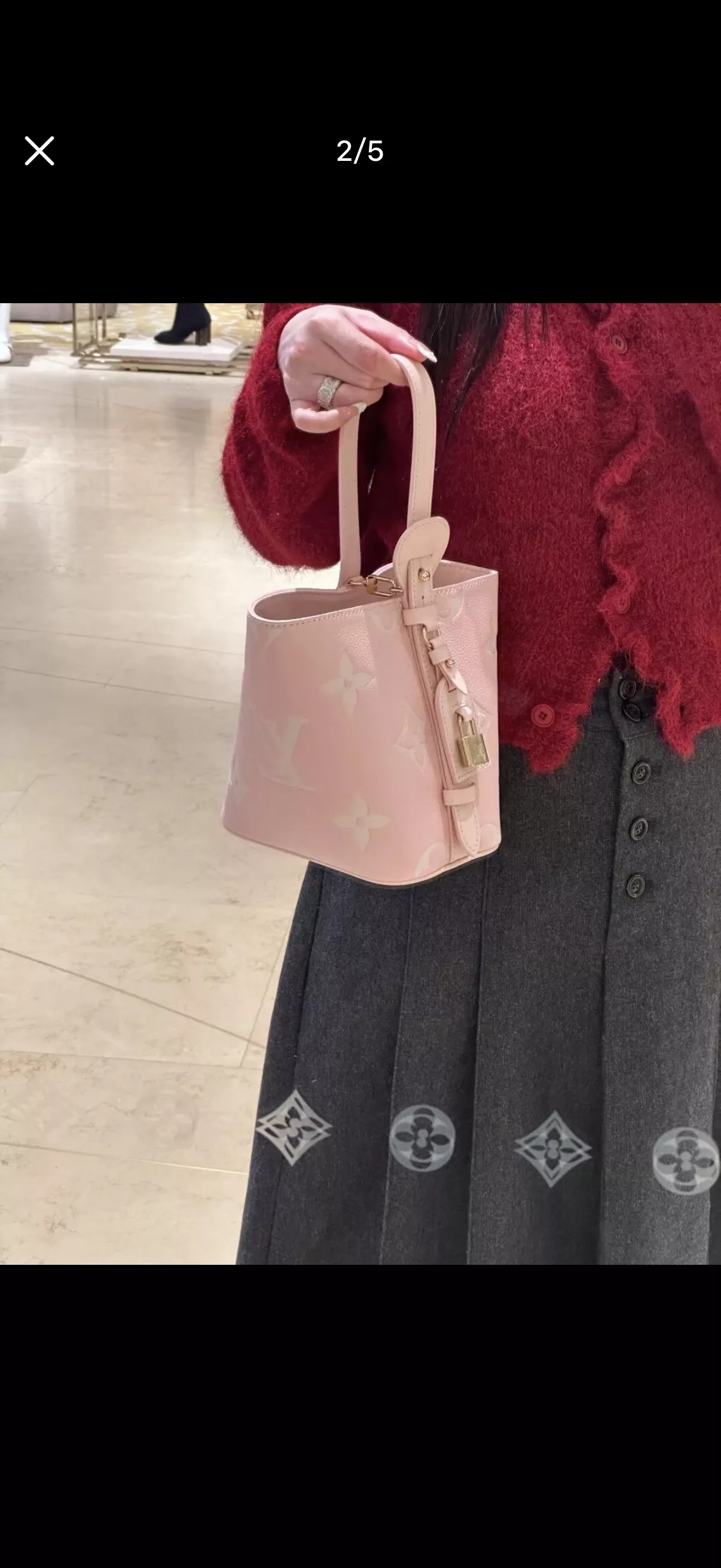 루이비통 올 인 BB 엠보싱 모노그램 버킷백 상세 이미지 19