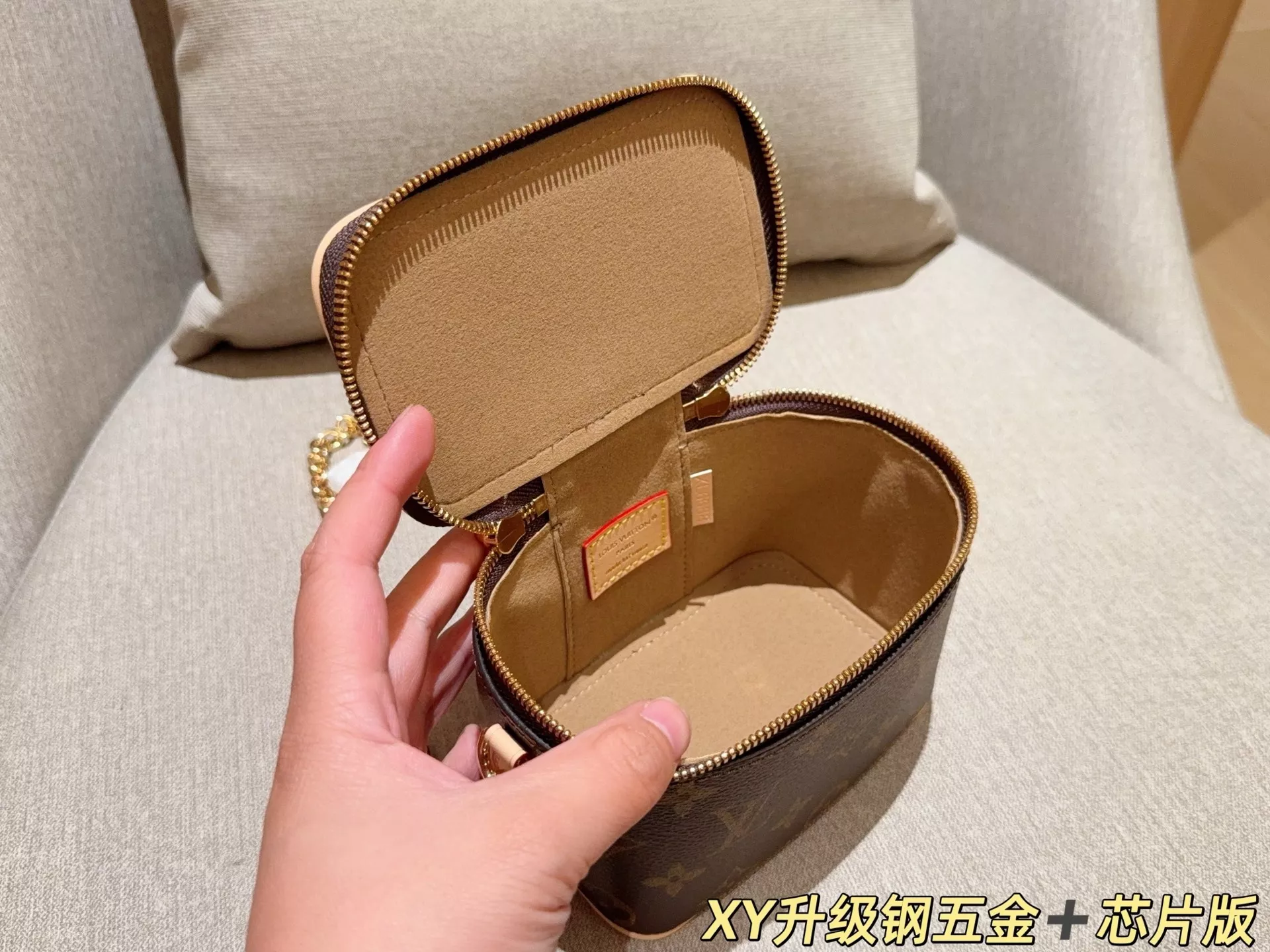 루이비통 모노그램 나이스 나노 미니 화장 파우치 상세 이미지 9