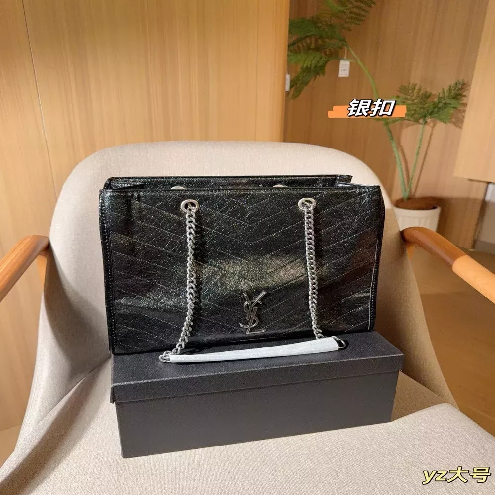 입생로랑 니키 빈티지 레더 체인 쇼핑백