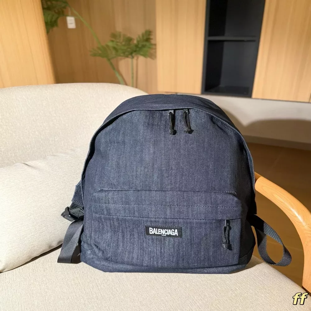 발렌시아가 데님 여행용 백팩