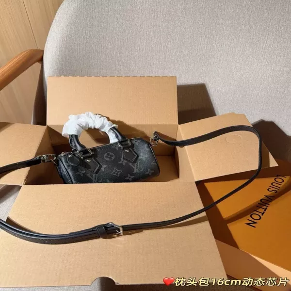 루이비통 블랙 모노그램 나노 스피디 16 보스턴백