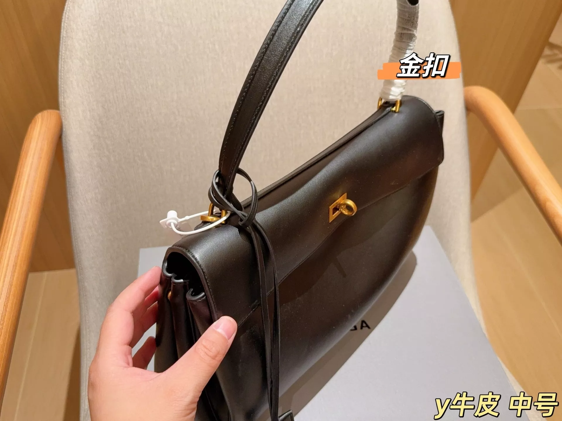 발렌시아가 로데오 미디엄 레더 토트백 상세 이미지 16