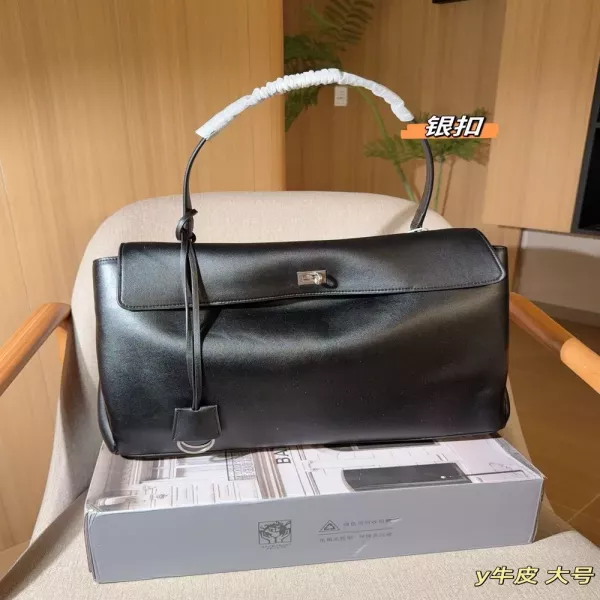 발렌시아가 로데오 대형 레더 투웨이 토트백