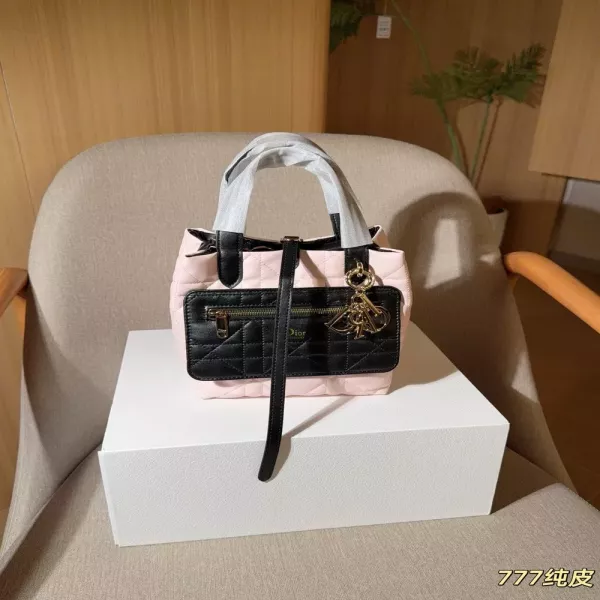 디올 투주르 양면 쇼핑 토트백