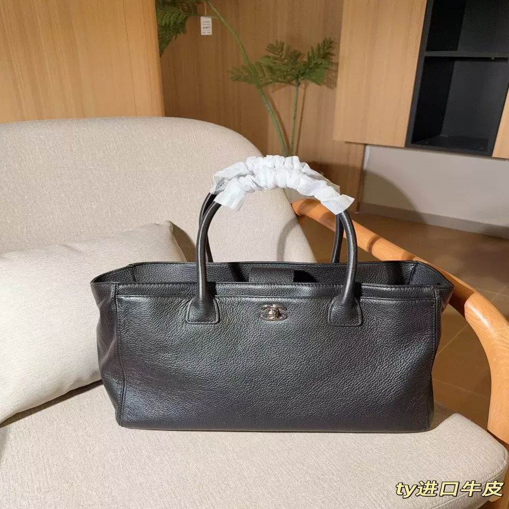 샤넬 빈티지 블랙 실버 세르프 토트백