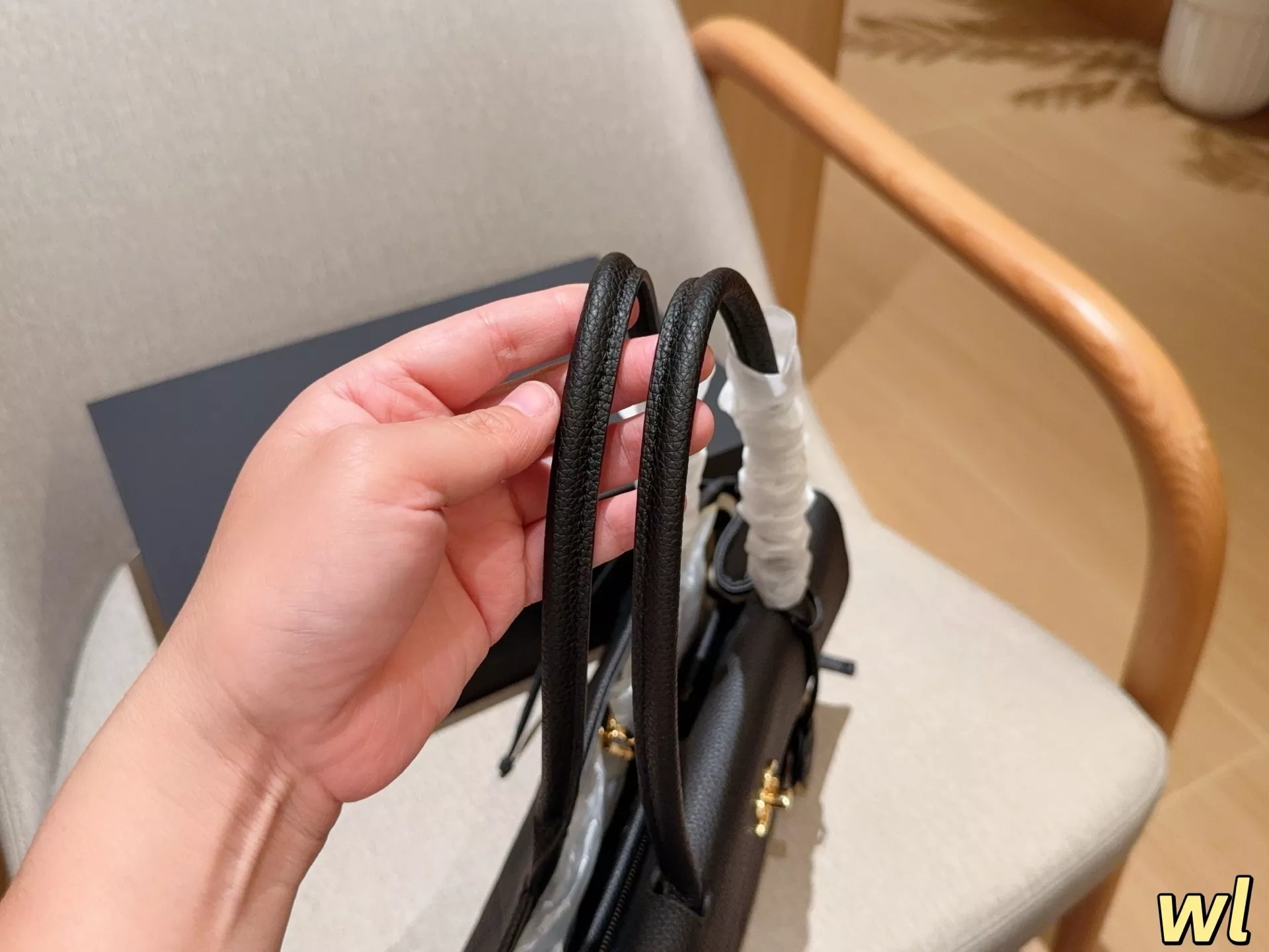 샤넬 퀼팅 탑핸들 바게트백 상세 이미지 8